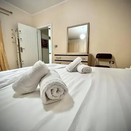 Garden City Center - Parking In The Heart Of - 3 Min From New Bazar & Main Square